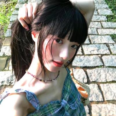 我的同桌是校花